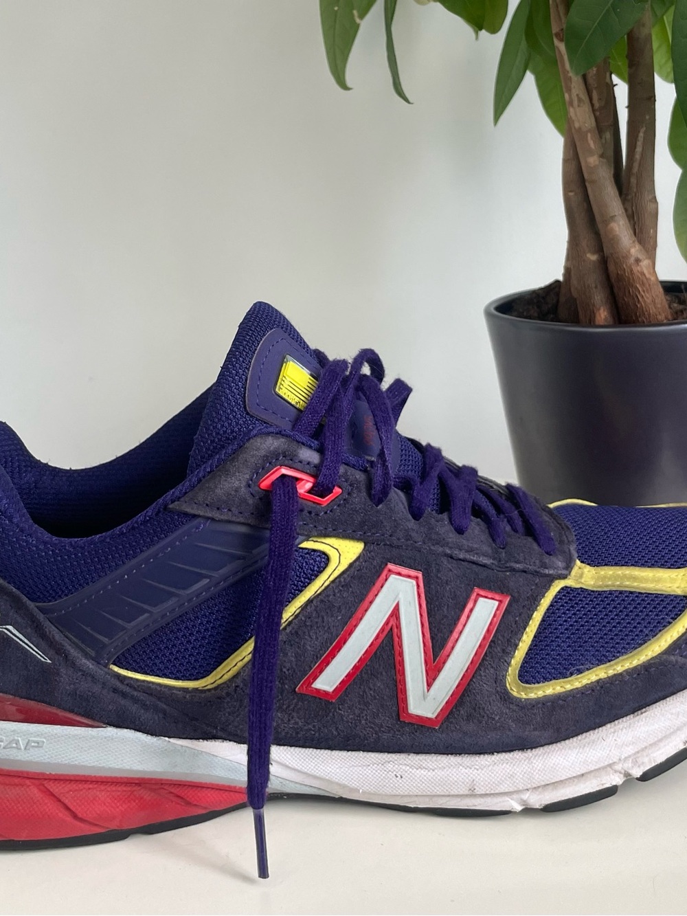 Men Size 11.5  New Balance 990v5 Virtual Violet First Light Made In USA Shoes